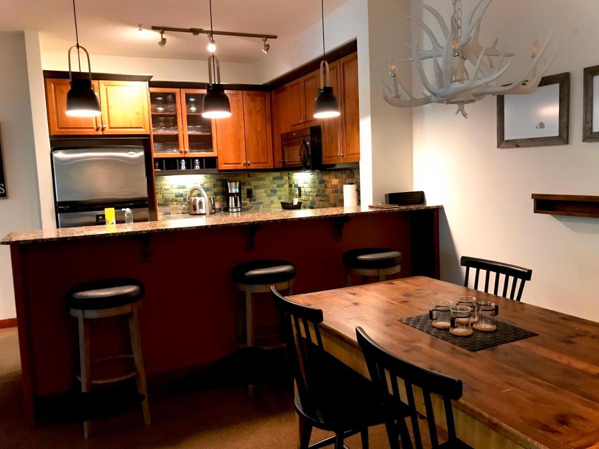 Luxurious & Spacious Mountain Retreat Canmore Exteriör bild